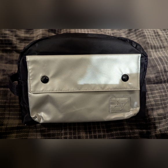 lug Handbags - LUG - TOWBOAT - BLACK & SILVER - NWT